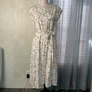 Ann Taylor Factory Tan and White Dress